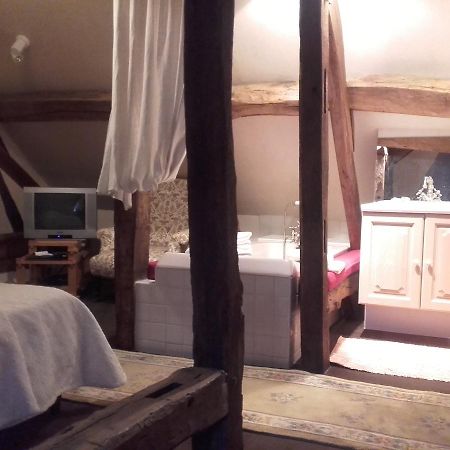 Saint-Florent-le-Jeune L'Auberge Du Faisan Dore מראה חיצוני תמונה